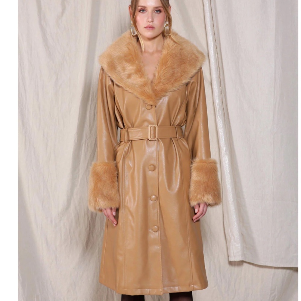 Clearance Saale❤️‍🔥❤️‍🔥 rare petit Moments vegan camel trench coat